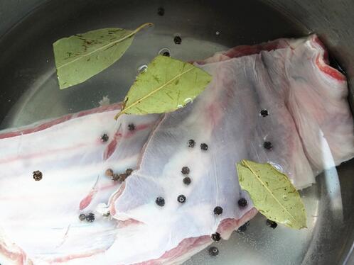 家常羊排要怎样做才最好吃 这个方法可简单了