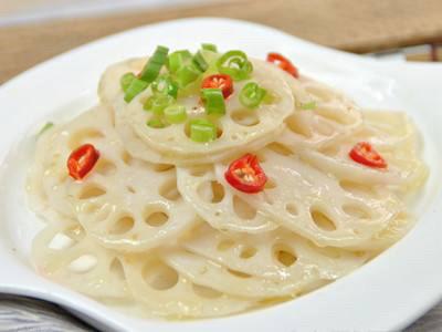 大家都知道“藕断丝连”这句成语,那么,藕断丝连为哪般?
