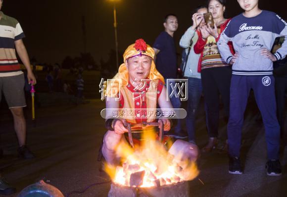 李诗敏:火花飞溅中的欢乐使者
