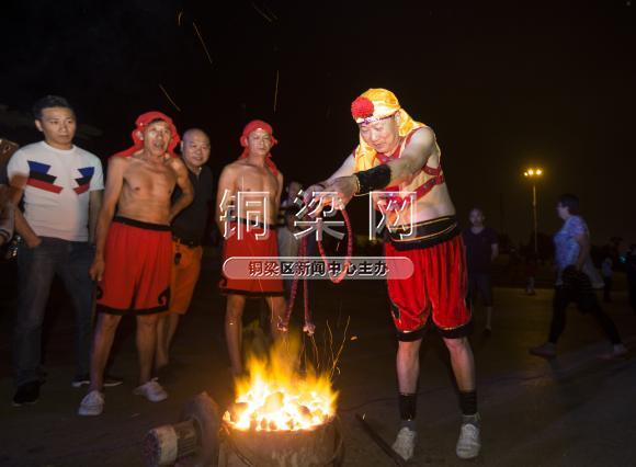 李诗敏:火花飞溅中的欢乐使者
