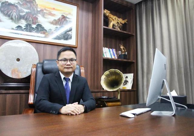 解读医药零售产业“新零售”――专访国民集团赖燎荣先生