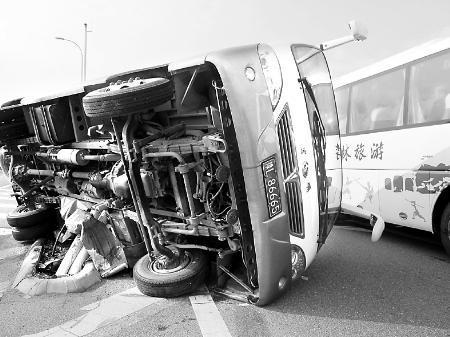 新交法里无证驾驶怎么处罚,无证驾驶对车辆如何处理