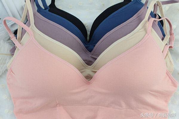 穿内衣能预防胸部下垂?专家教你如何正确选择胸罩