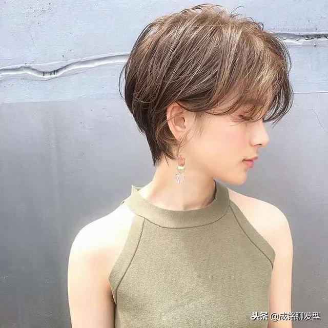 教你弄头:头发很厚,有哪些值得推荐的短发发型?