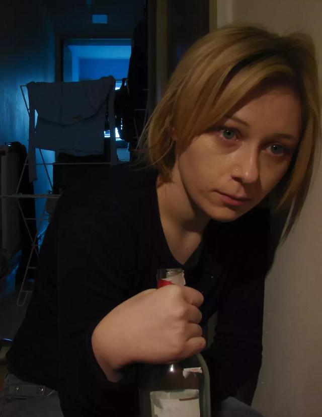 离婚律师揭露残酷真相:婚姻里,全职太太是最最危险的职业