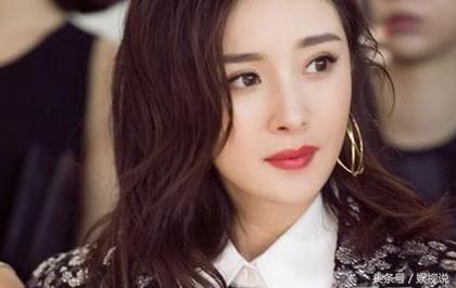 杨幂为什么叫臭脚,杨幂为什么叫大幂幂