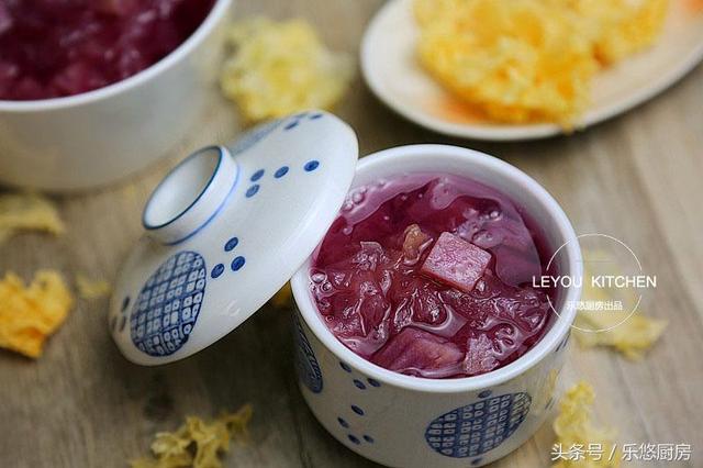 秋天多炖这8道汤,都是家常食材,每天喝一点,皮肤气色悄悄变好