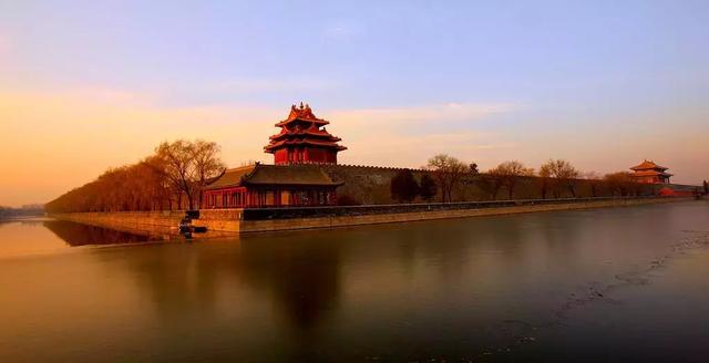 同仁堂出的护肤品,说它在美白祛痘印上碾压SKII,不过分吧!