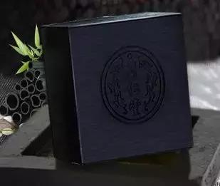 同仁堂出的护肤品,说它在美白祛痘印上碾压SKII,不过分吧!