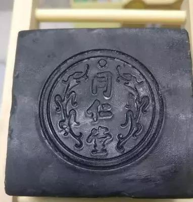 同仁堂出的护肤品,说它在美白祛痘印上碾压SKII,不过分吧!
