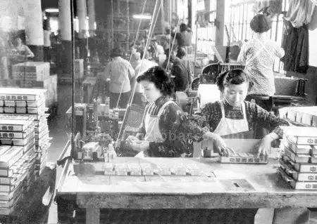 鼻烟壶究竟是个什么玩意儿?