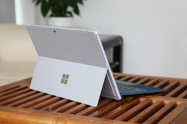 可能是史上最好的二合一平板电脑!解密微软 Surface Pro