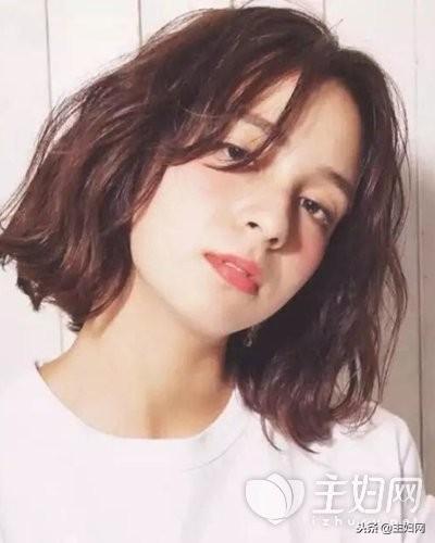 颧骨高适合什么发型?这8款发型轻松告别高颧骨,你也是女神