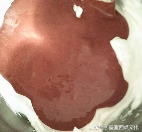「10分钟快速学会」新手做蛋糕怎么做,学会这些方法蛋糕才好吃