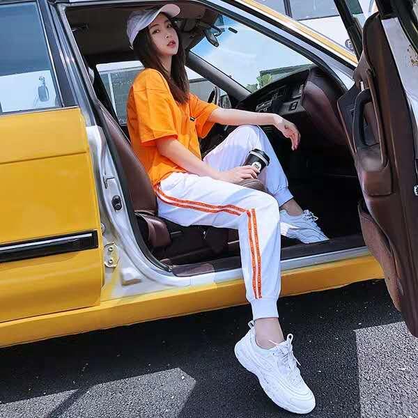 夏日活力橙穿搭,T恤裙子随心挑,在炎热的天气里做最凉爽的少女