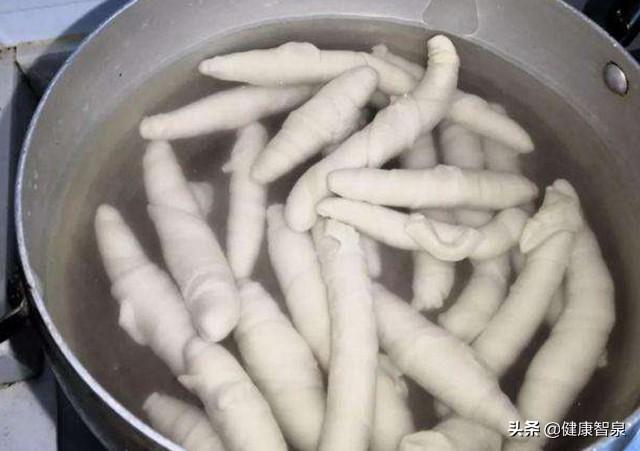 手把手教你在家自制“面筋”,方法简单又实用,一看就会,太香了