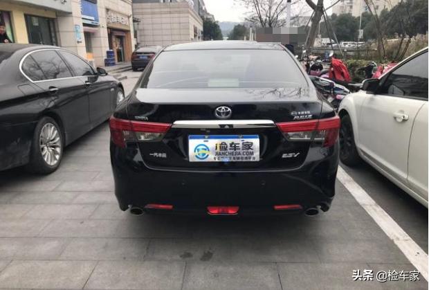 当年17万裸车的丰田锐志5年后具然要卖16万,这算不算保值王?