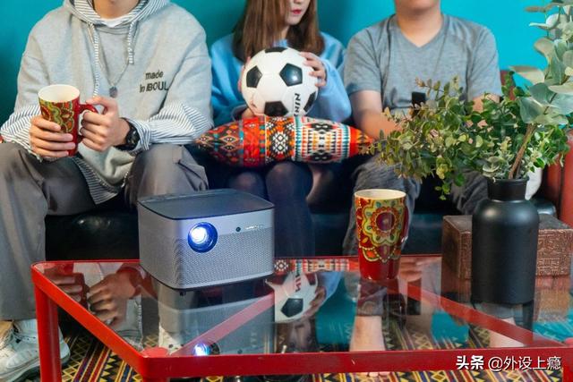 用投影仪打游戏行不行?运动补偿是关键