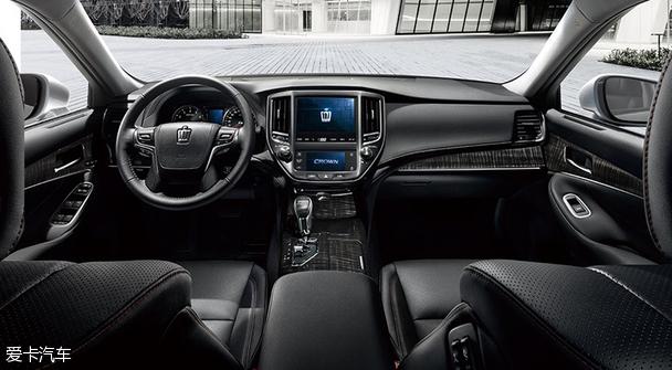 一汽丰田全新皇冠2.0T+上市 26.48万起