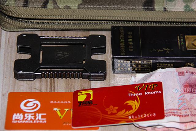 EDC装备玩家应该用金属的钱夹
