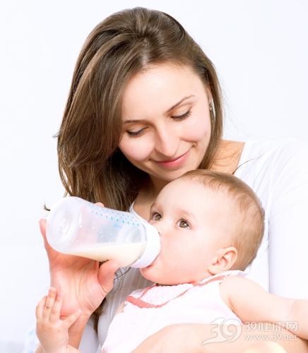 早产儿吃什么奶粉？早产儿奶粉一般要吃多久？