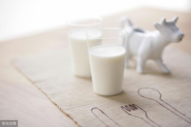 什么时间喝牛奶最好？这个时间点喝牛奶易吸收，别再错过了