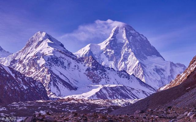 珠穆朗玛峰海拔8844米，从这个角度看不是世界最高峰，只排第五！