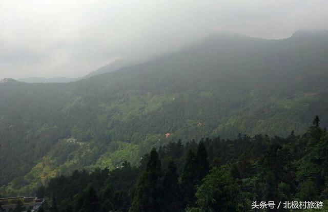 南岳衡山景区一日游，我国五岳之一，有“南岳独秀”的美誉
