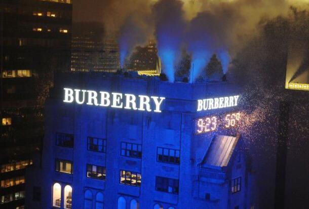 Burberry连关4家店的原因 巴宝莉属于什么档次