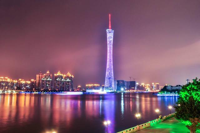外国驻中国领事馆数量最多的十个城市，上海第一，广州第二