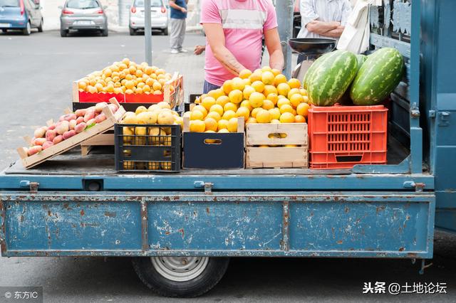 路边开车流动卖水果，利润怎么样？一天能赚多少？