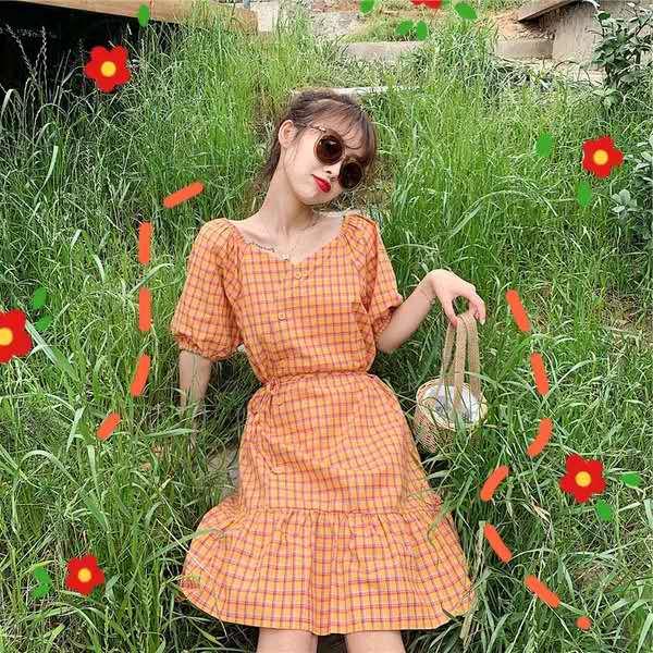 夏日活力橙穿搭，T恤裙子随心挑，在炎热的天气里做最凉爽的少女