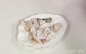 红烧鲢鱼的家常做法，简单两步好吃入味，零厨艺也能看一遍就会