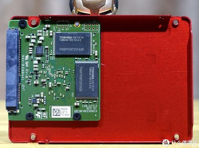 家用入门SSD怎么选？四款最热销的240-256G固态硬盘横向对比评测
